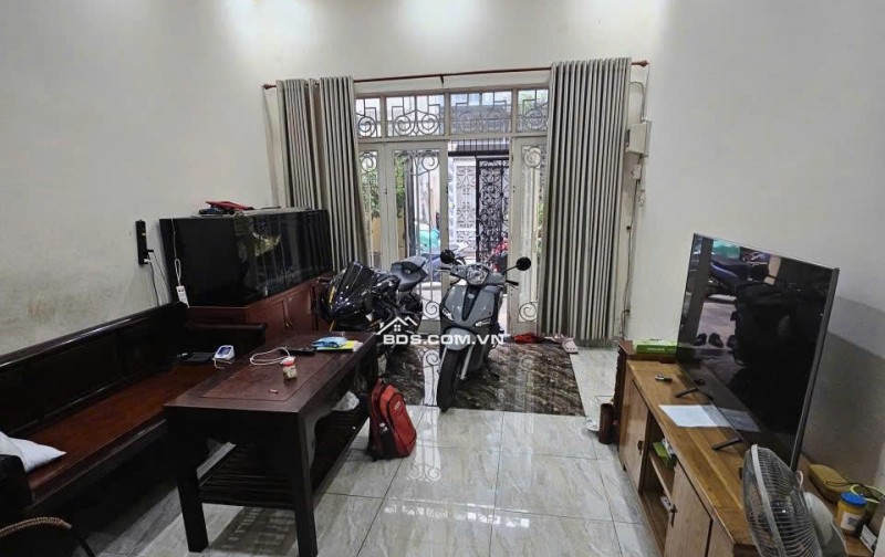 Bán nhà HXH 5m đường Phổ Quang P.2 Tân Bình 72m2, 3 Tầng 4PN. Chỉ 12.7 Tỷ còn TL với chủ